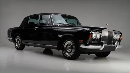Rolls-Royce Silver Shadow care a aparținut lui Johnny Cash e scos la vânzare