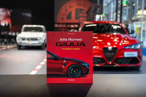 Cartea „Alfa Romeo Giulia – Timeless Classic” a fost lansată la Salonul Auto e Moto d’Epoca Bologna 2026