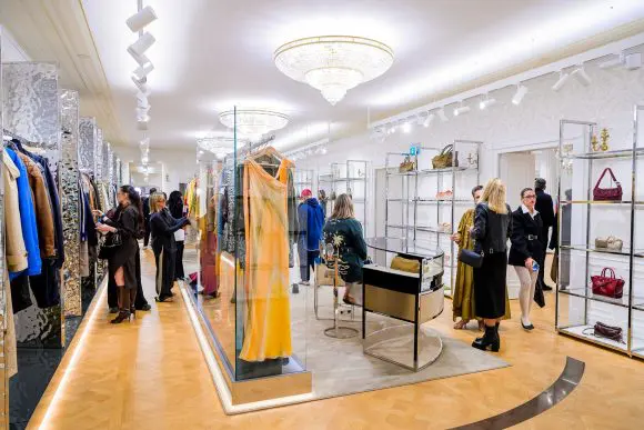 Showroom-ul MBBFW SS27 a fost organizat la București, în cadrul Mercedes-Benz Fashion Week, ediția 2026