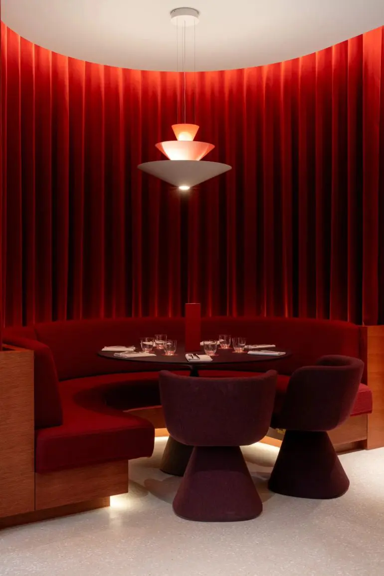 Jaguar Café Eighty-One