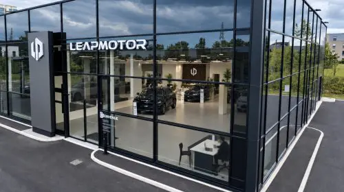 Leapmotor își continuă expansiunea în Europa: rețeaua mărcii depășește pragul de 1 000 de puncte de vânzare