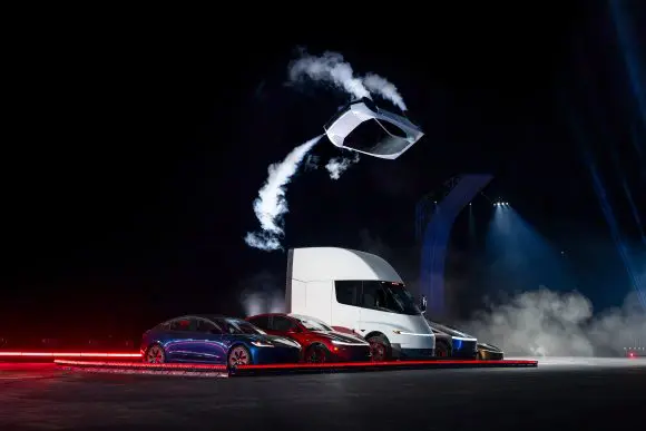 Tesla Roadster – Demonstrație de zbor și rezervări pentru 2028