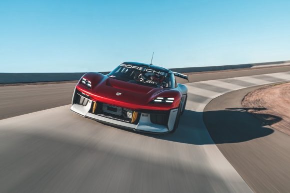 Porsche urmăreşte titluri în Formula E şi în Campionatul Mondial de Anduranță