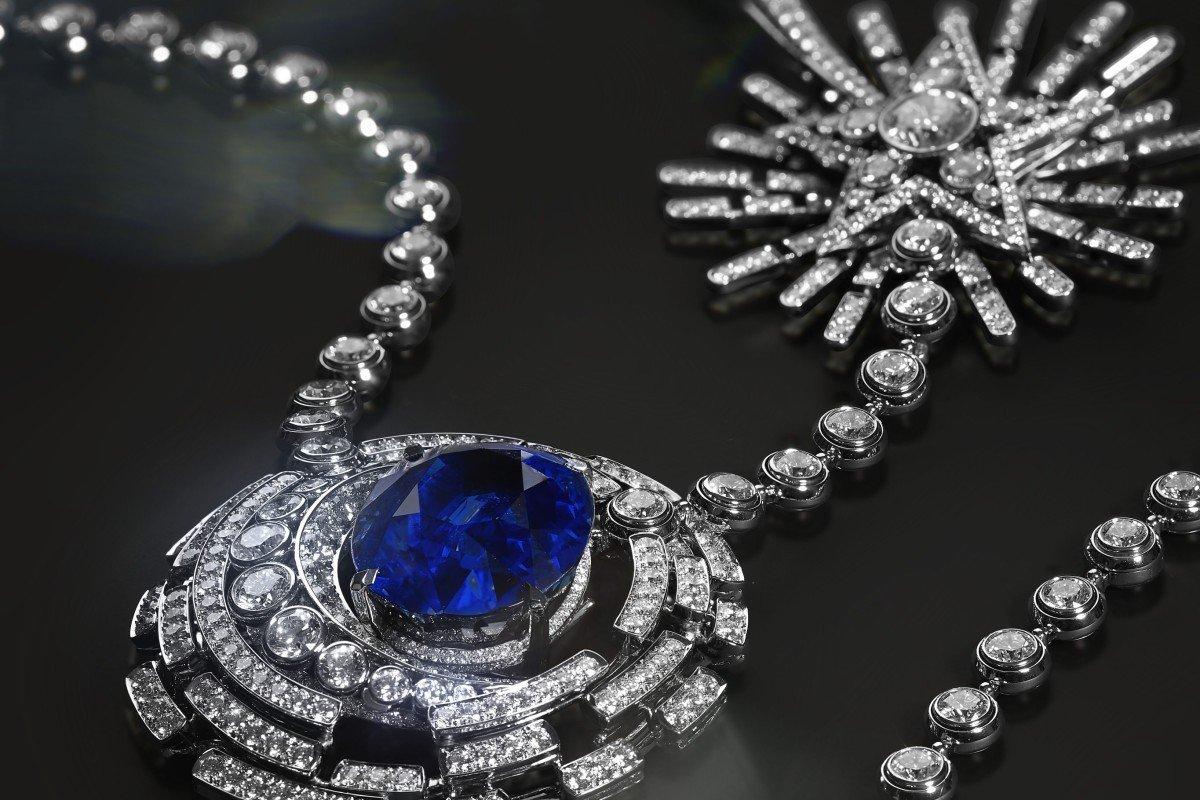 Peculiar morphine friction Chanel sărbătorește 90 de ani de producție de bijuterii cu noua sa colecție  din 1932