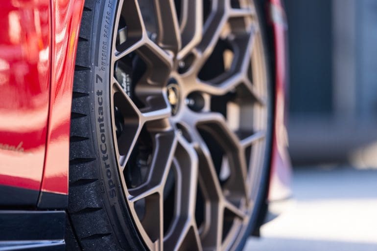  Noul SportContact 7 de la Continental este personalizat pentru fiecare clasă de vehicule 