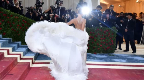 Met Gala mărește prețurile biletelor la 50.000 de dolari