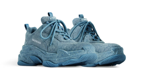 Balenciaga a lansat o iterație a modelului Triple S învăluită în denim