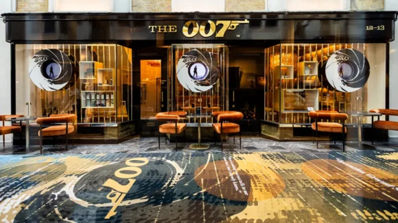Primul bar oficial James Bond din lume a fost deschis în Londra