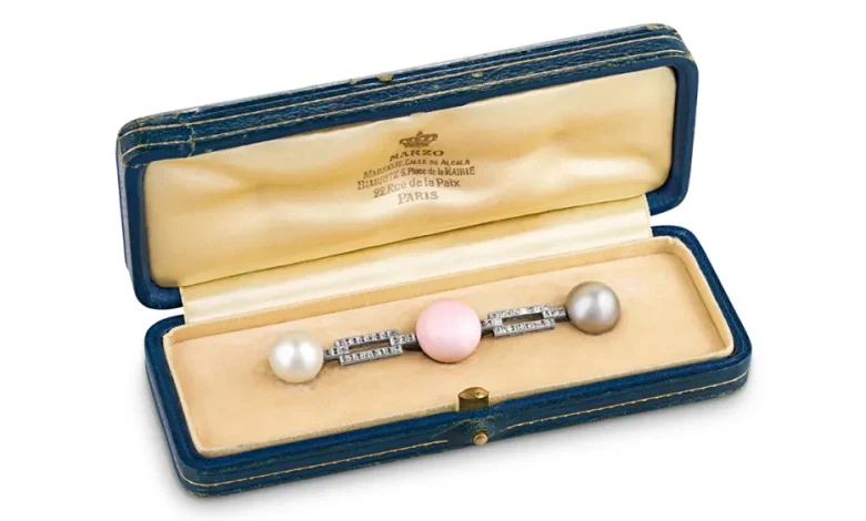 Bijuterii deținute de Regina Maria, Mamie Eisenhower și JFK sunt scoase la licitație