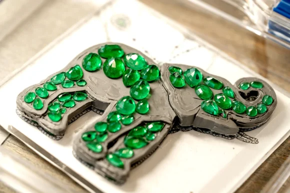 Chopard dezvăluie colecția Insofu Emerald