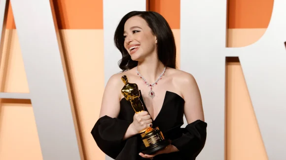 Premiile Oscar 2025: Bijuteriile extraordinare de pe covorul roșu