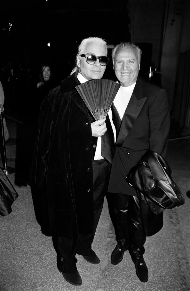 Karl Lagerfeld și Gianni Versace la Gala Met, 1995