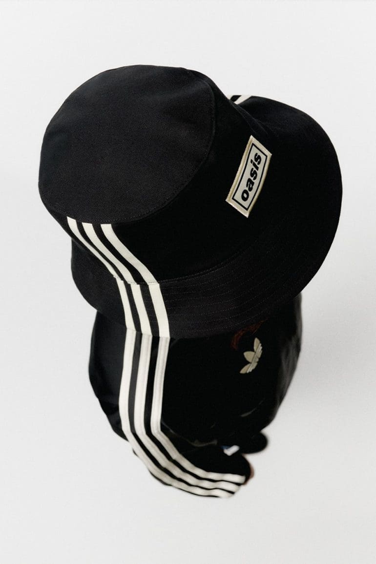 Oasis adidas 