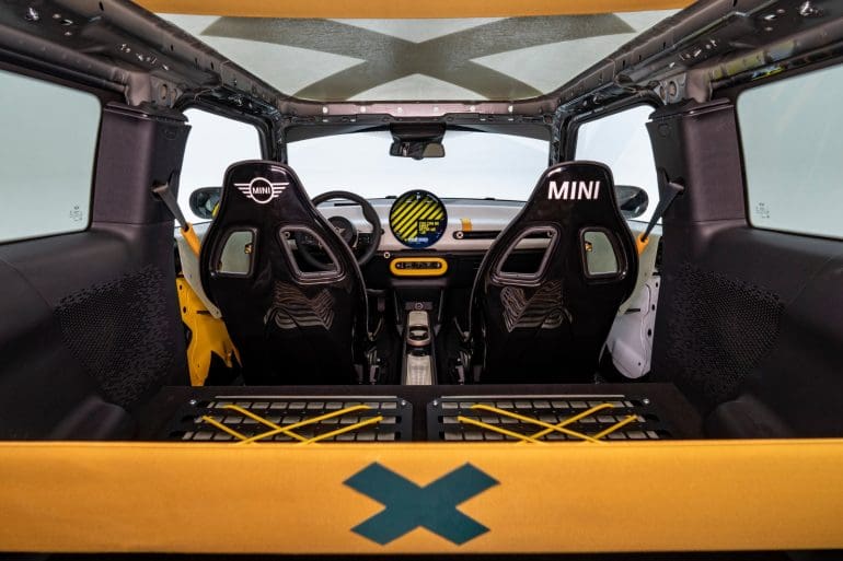 Mini la interior