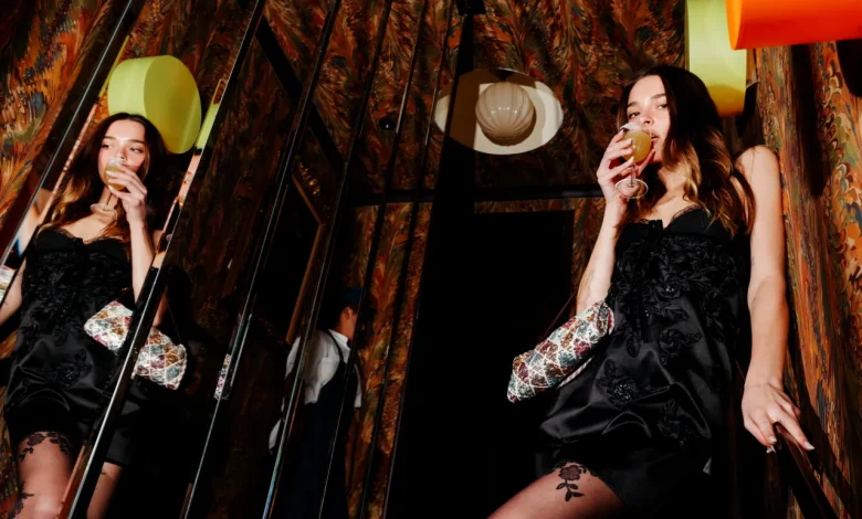 Valentino lansează geanta DeVain cu o petrecere în New York