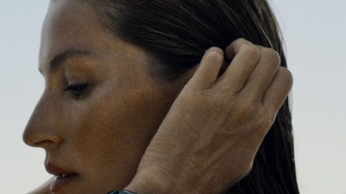 Chanel lansează noua campanie pentru ceasul J12 cu Gisele Bündchen