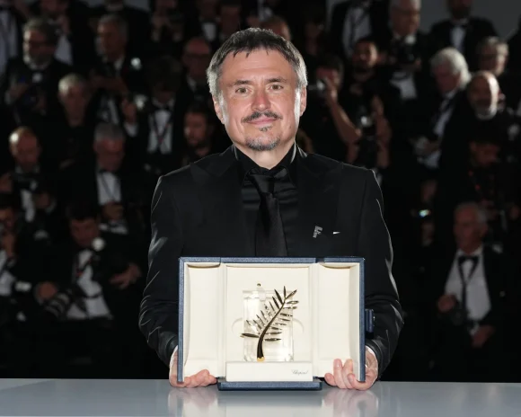 Cristian Mungiu a câștigat premiul Palme D’Or la Cannes pentru filmul „Fjord”