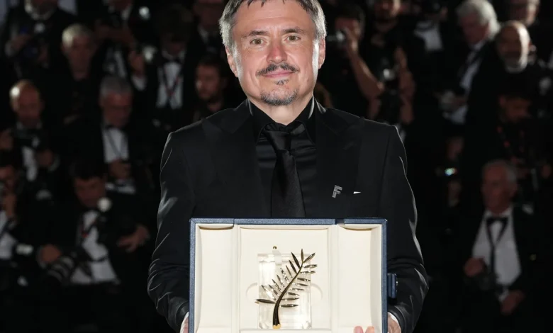 Cristian Mungiu a câștigat premiul Palme D’Or la Cannes pentru filmul „Fjord”