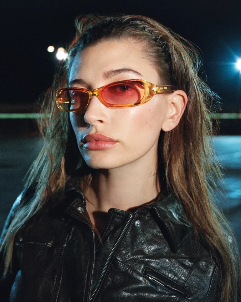 Hailey Bieber Miu Miu toamnă 2026 