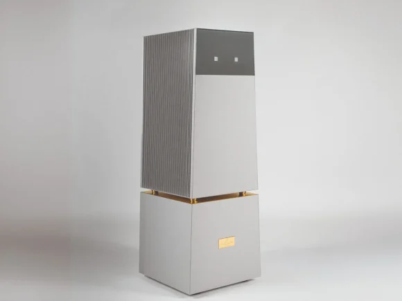 Noul amplificator de 500.000$ de la Goldmund combină tehnologia high-end cu un design unic