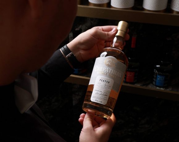 Carpathian Single Malt Whisky, pe podiumul Singureni Manor Polo Cup 2026, alături de Team Carpathian