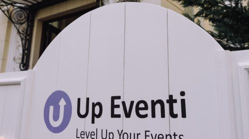 UpEventi atrage o investiție de 200.000 euro și lansează o platformă pentru digitalizarea industriei de evenimente