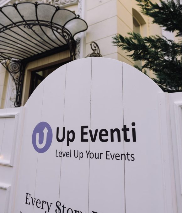 UpEventi atrage o investiție de 200.000 euro și lansează o platformă pentru digitalizarea industriei de evenimente