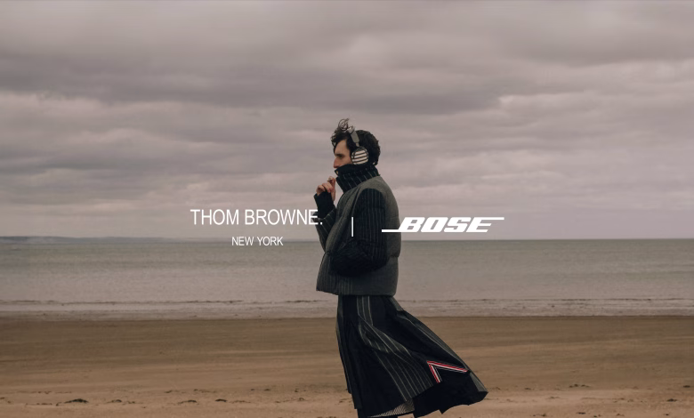 Thom Browne și Bose lansează o ediție limitată QuietComfort Ultra: sunet de top îmbrăcat în dungile legendare ale casei de modă