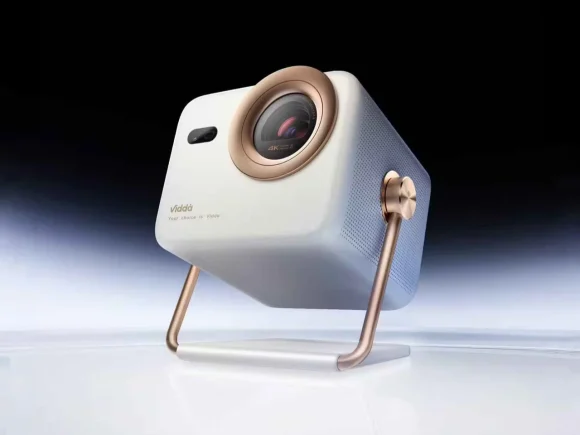 Hisense a creat un videoproiector 4K cu un design luxos și performanțe de top